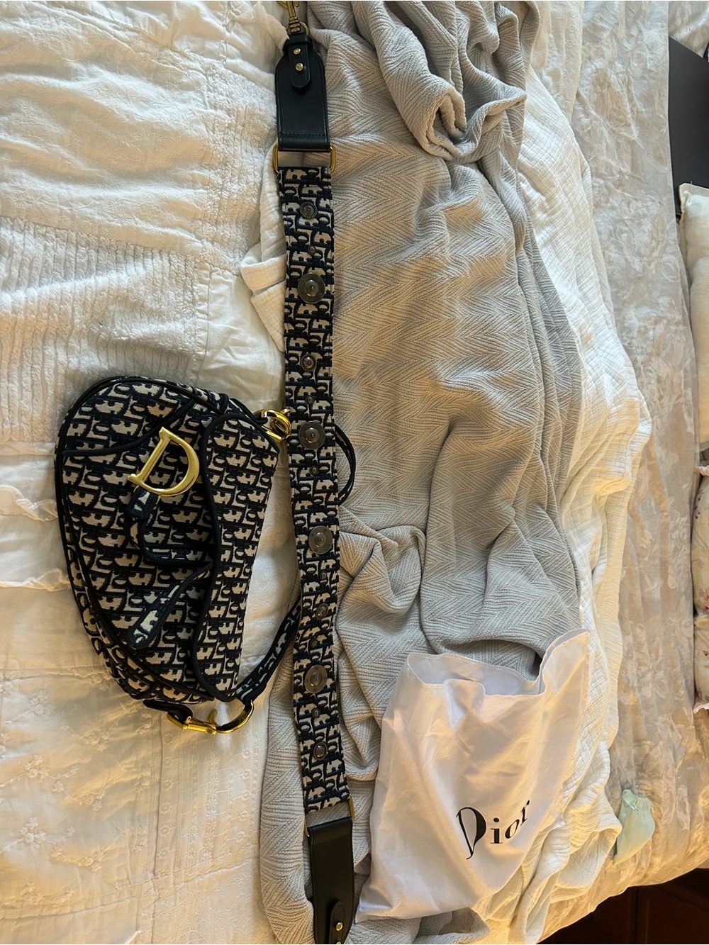 Black and Cream Saddle Bag - Picture 5 of 7